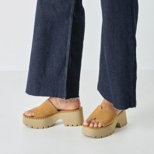 Γ Tamaris 1-27235-46-310 CAMEL - Image 2